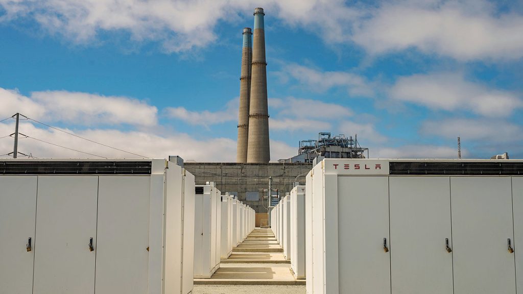 california-has-got-good-at-building-giant-batteries