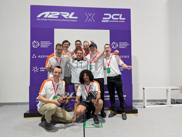autonomous-drone-defeats-human-champions-in-racing-first
