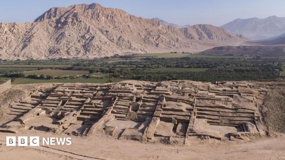 archaeologists-unveil-3,500-year-old-city-in-peru