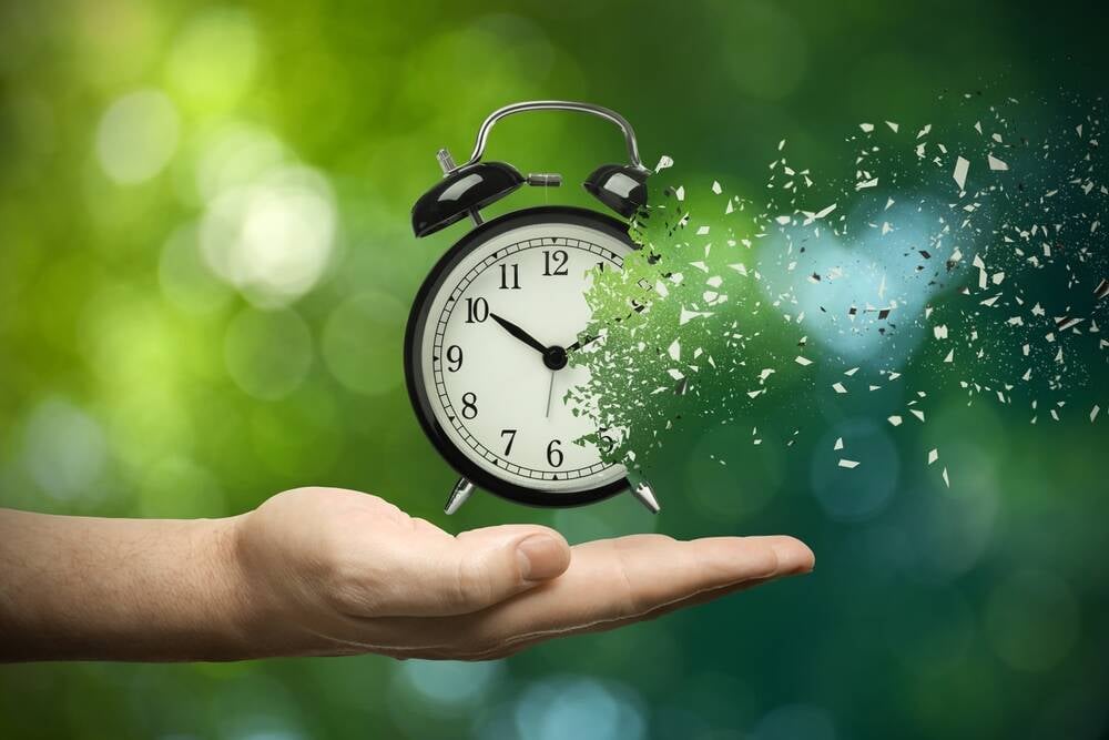 debian-isn’t-waiting-for-2038-to-blow-up,-switches-to-64-bit-time-for-everything