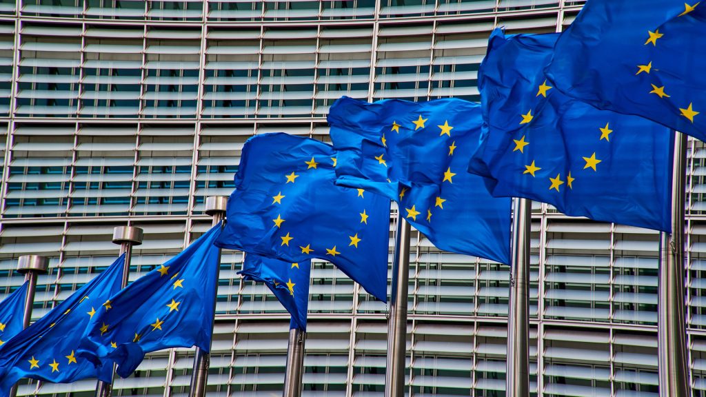 the-eu-could-be-scanning-your-chats-by-october-2025