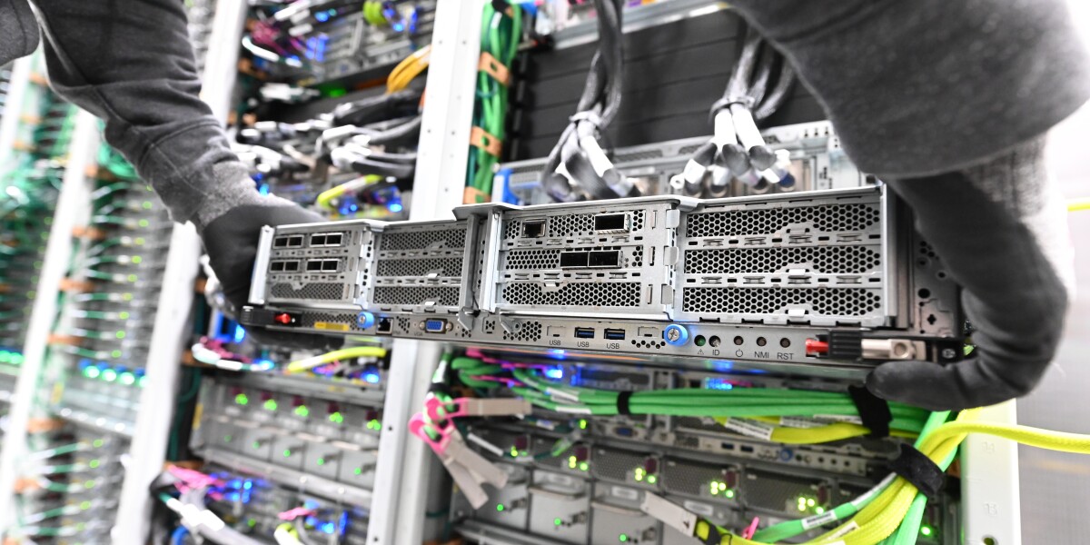 aws-european-sovereign-cloud-to-be-operated-by-eu-citizens