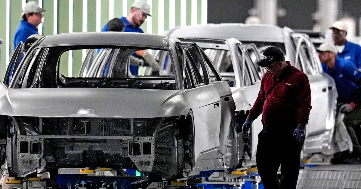 south-korea:-‘many’-of-its-nationals-detained-in-ice-raid-on-ga-hyundai-facility