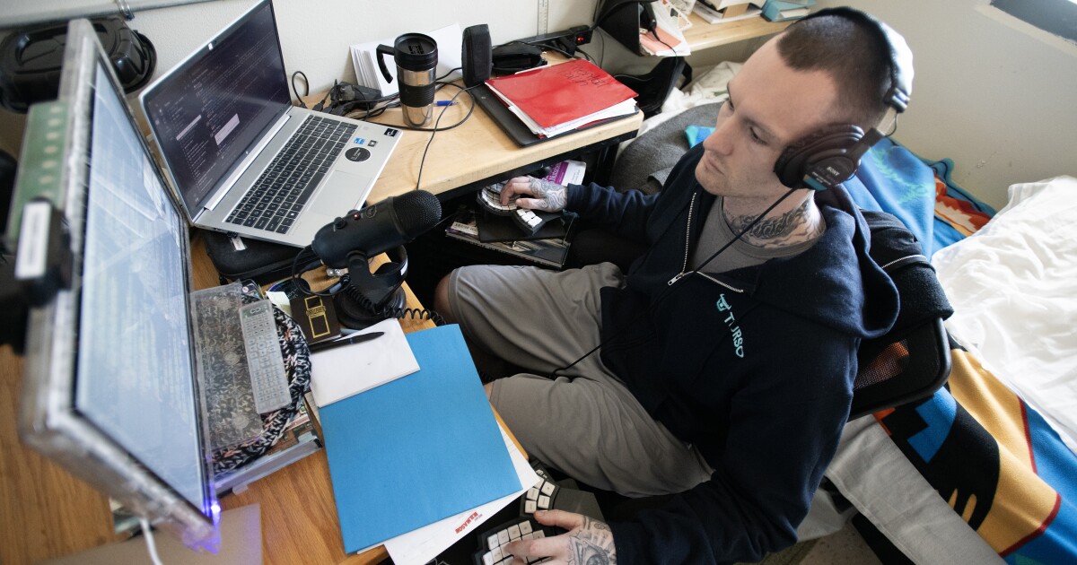 in-maine,-prisoners-are-thriving-in-remote-jobs,-other-states-are-taking-notice