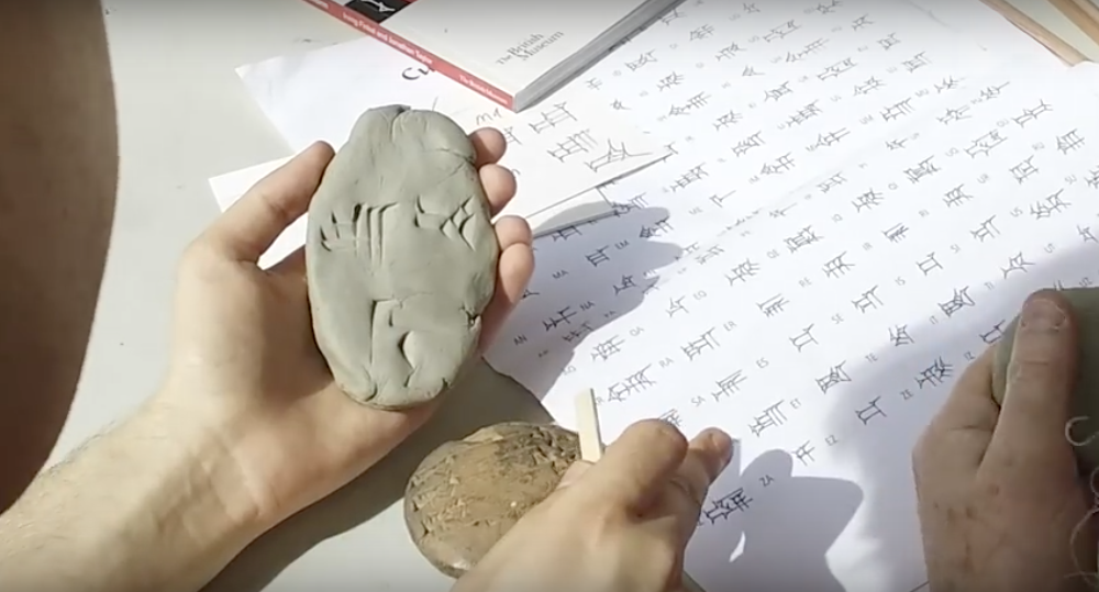 how-to-write-in-cuneiform,-the-oldest-writing-system-in-the-world