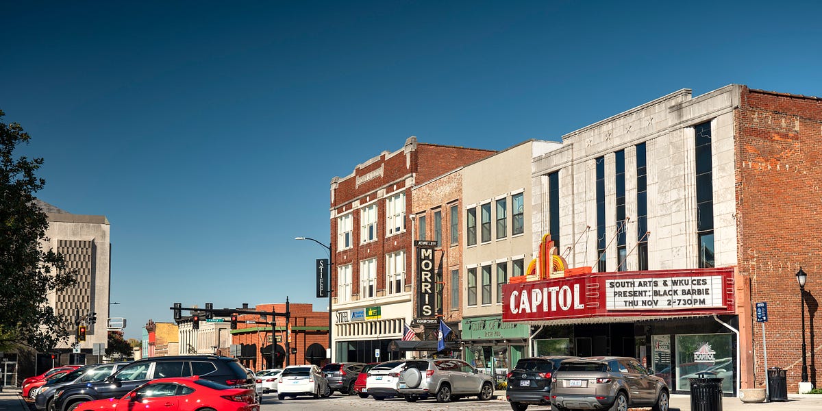 what-happens-to-college-towns-after-peak-18-year-old?