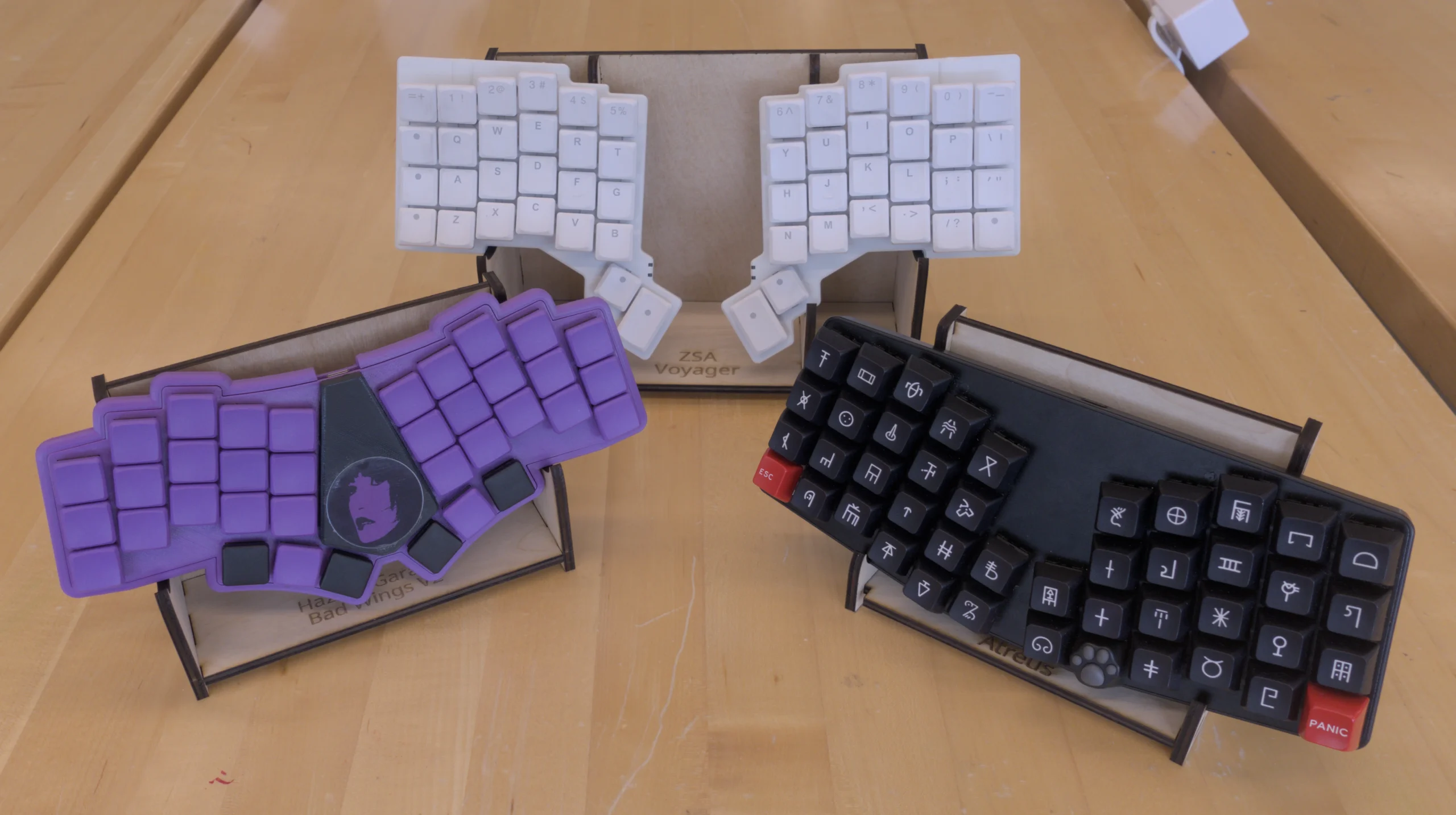 keyboard-holders,-generation-1