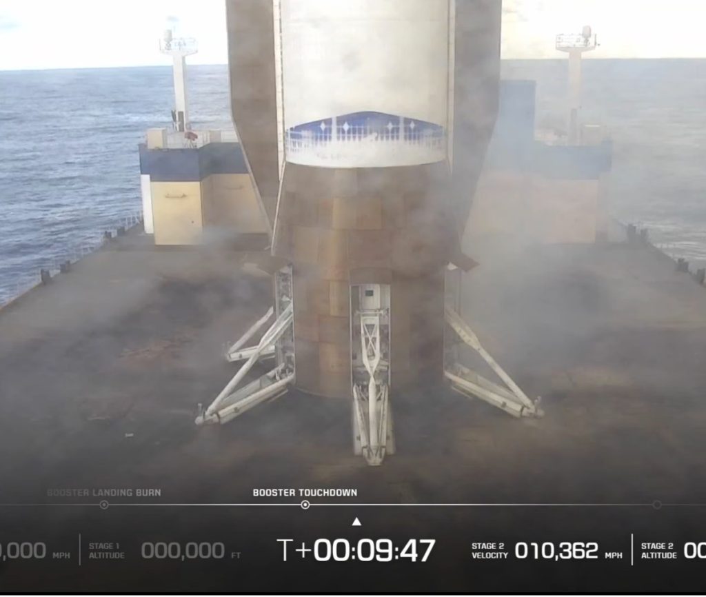 blue-origin-lands-new-glenn-rocket-booster-on-second-try