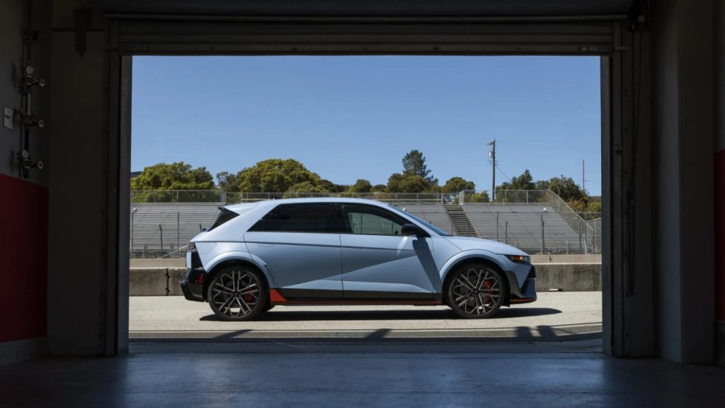 hyundai-paywalls-brake-pads-replacement-on-ioniq-5-n