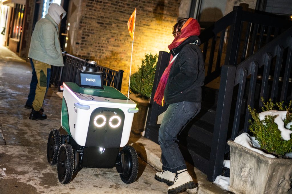 delivery-robots-take-over-chicago-sidewalks,-sparking-debate-and-a-petition