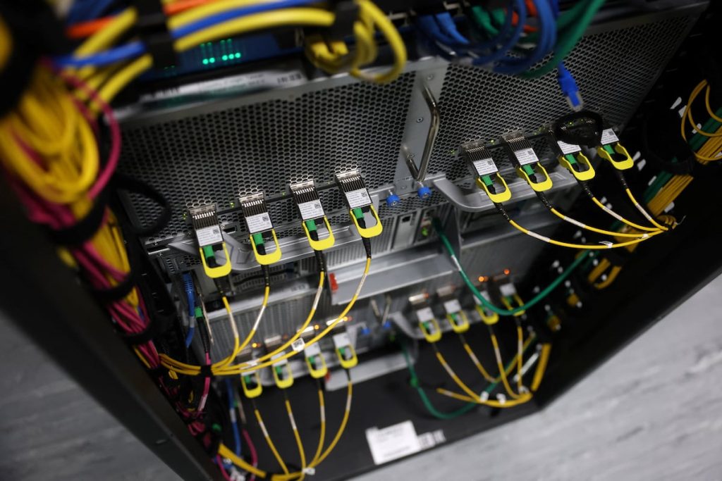 if-ai-replaces-workers,-should-it-also-pay-taxes?