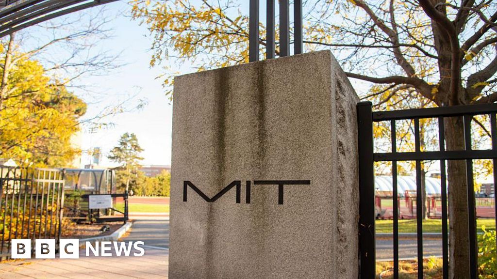 mit-professor-shot-at-his-massachusetts-home-dies