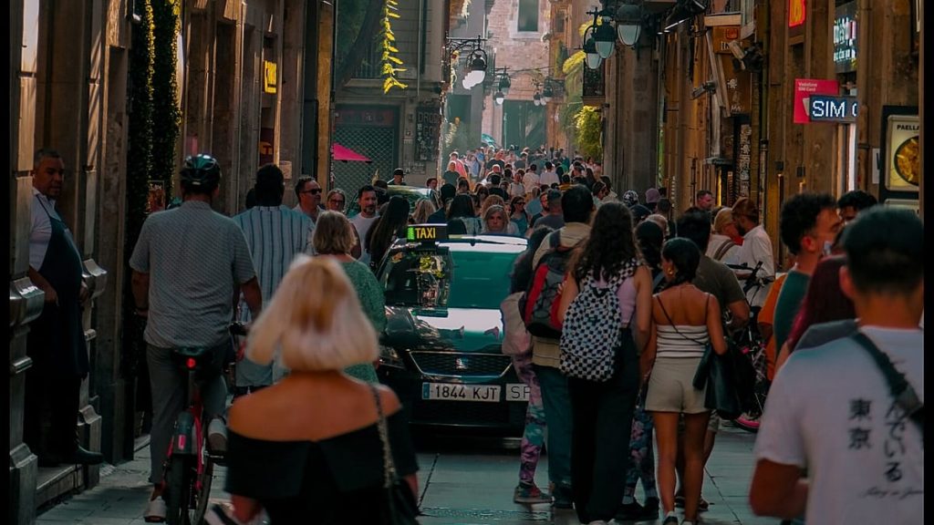 spain-fines-airbnb-e65m:-why-the-government-is-cracking-down-on-illegal-rentals