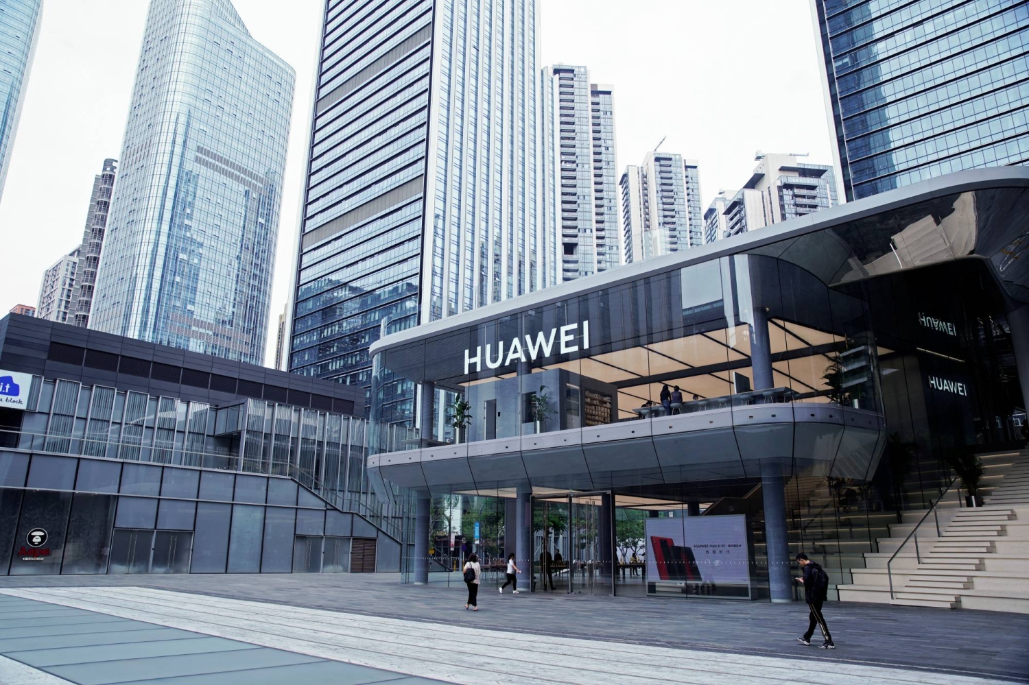 how-china-built-its-‘manhattan-project’-to-rival-the-west-in-ai-chips