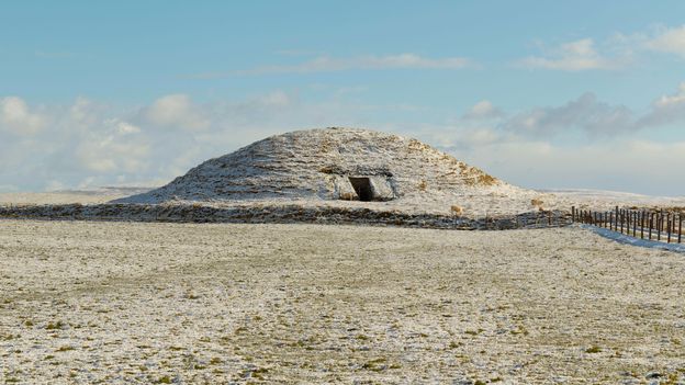 the-ancient-monuments-saluting-the-winter-solstice