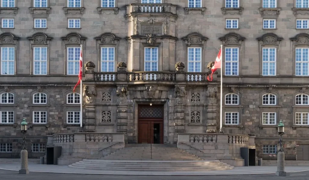 danish-government-agency-to-ditch-microsoft-software-(2025)