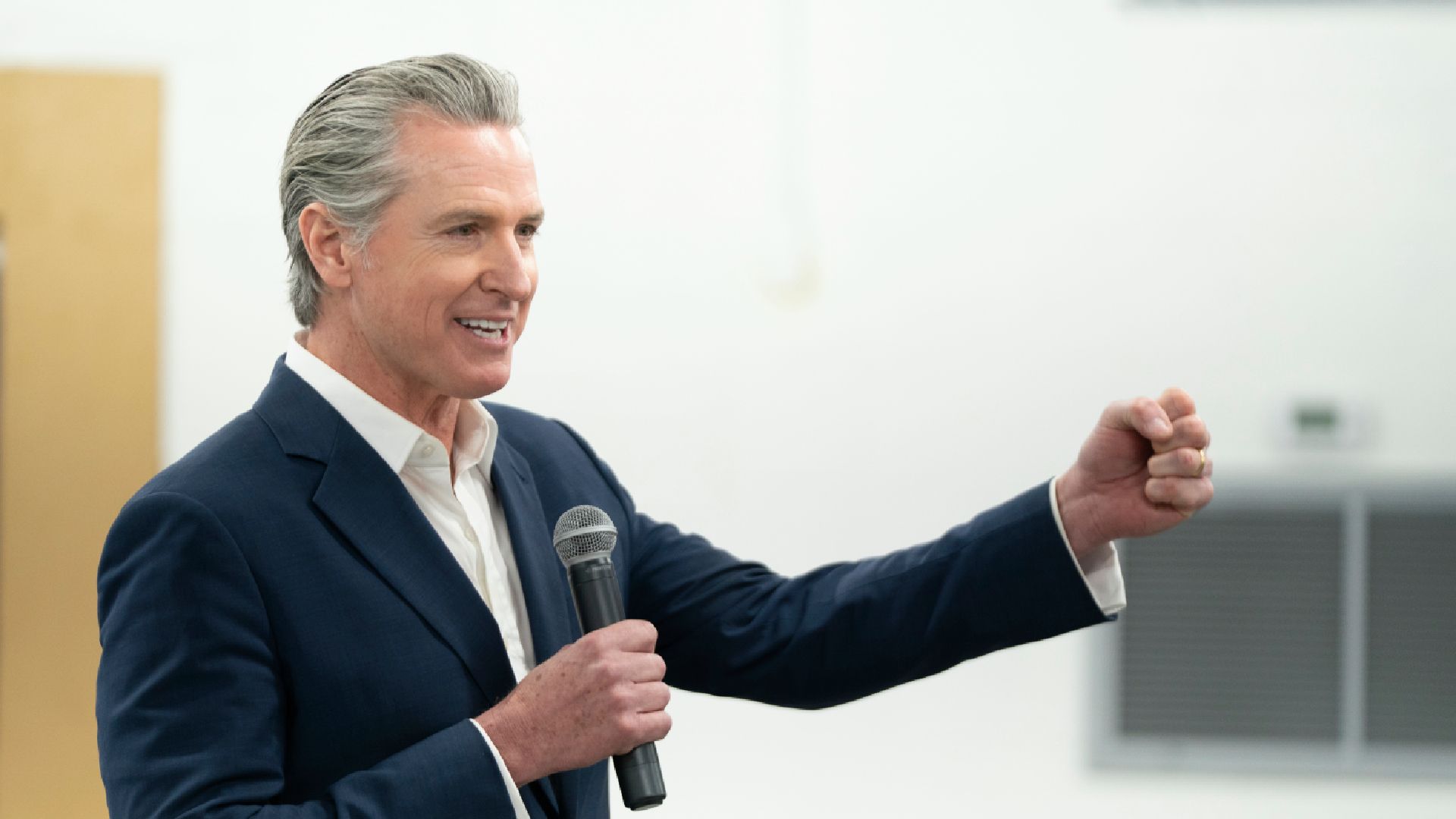 a-new-california-law-says-all-operating-systems-need-to-have-age-verification