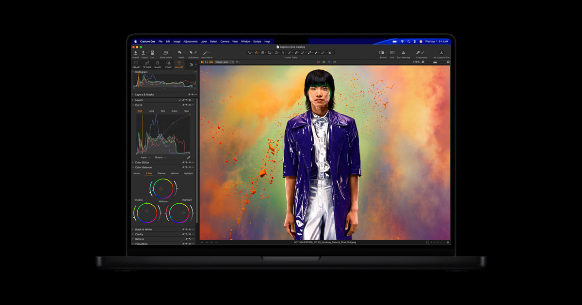 apple-introduces-macbook-pro-with-all‑new-m5-pro-and-m5-max