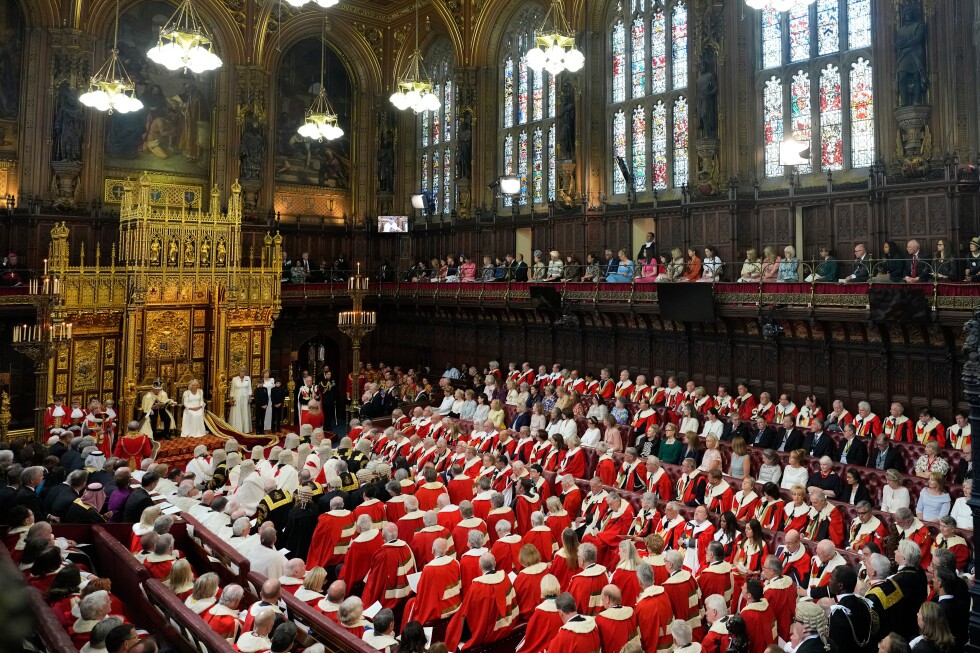 britain-is-ejecting-hereditary-nobles-from-parliament-after-700-years