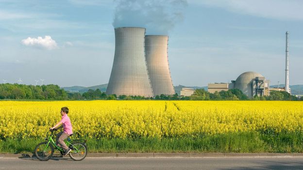 the-cloud:-the-dystopian-book-that-changed-germany-(2022)