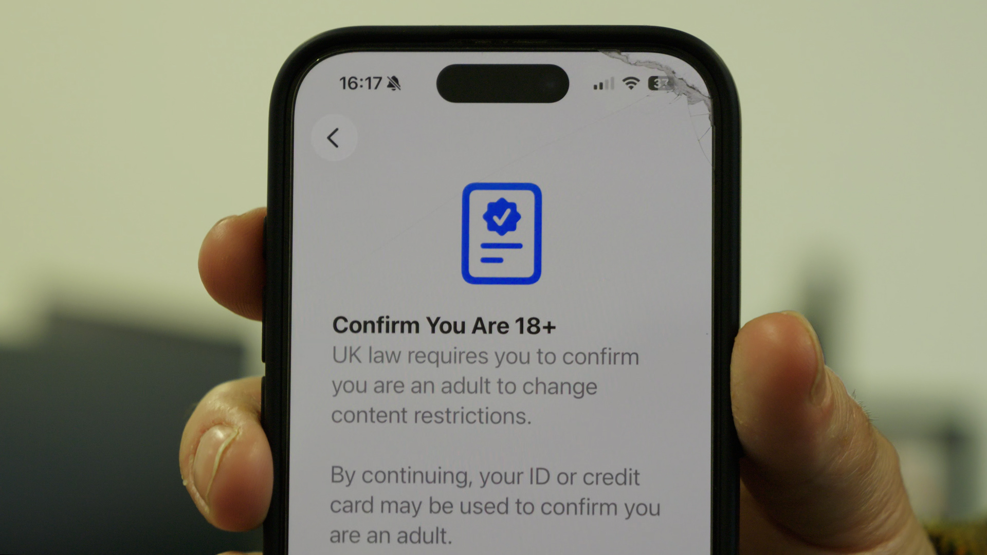 apple’s-new-iphone-update-is-restricting-internet-freedom-in-the-uk