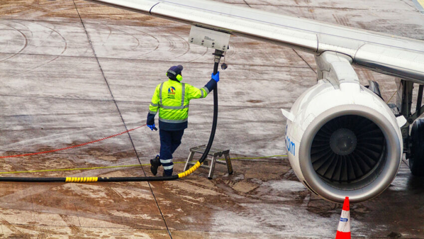 uk-businesses-brace-for-jet-fuel-rationing