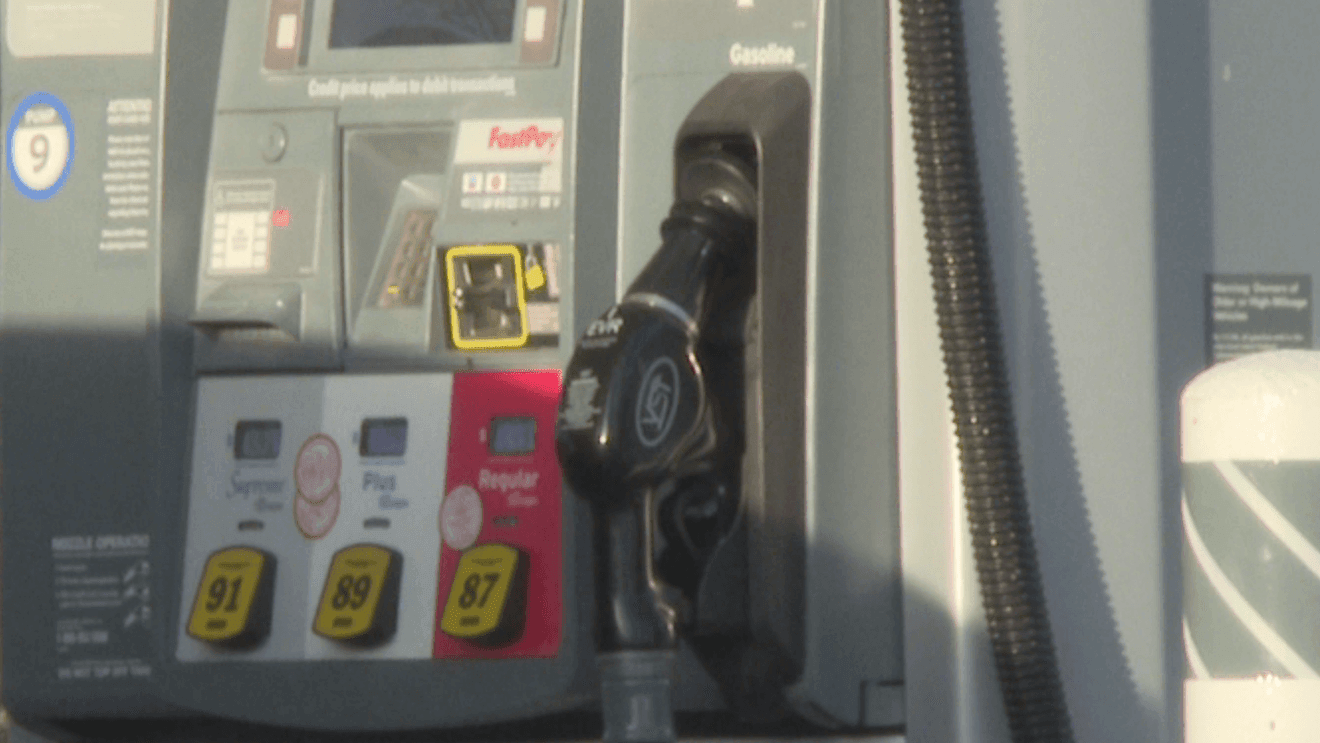 california-leaders-report-four-to-six-weeks-worth-of-gasoline-and-diesel-supply