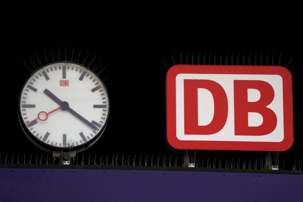 trains-halted-across-germany-because-of-communication-system-problem