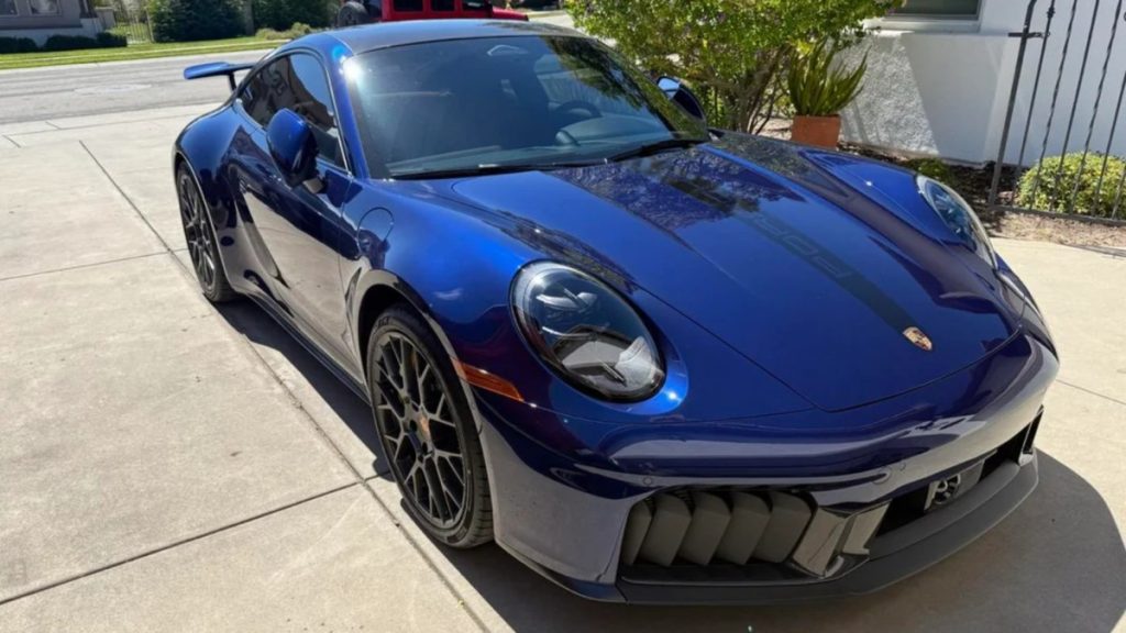 a-man-was-gifted-his-dream-car-by-kevin-mitnick,-who-he-helped-put-in-prison