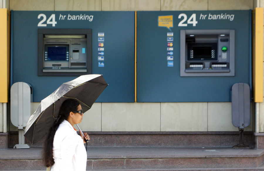 greece-is-richer.-so-why-do-so-many-greeks-still-feel-poor?
