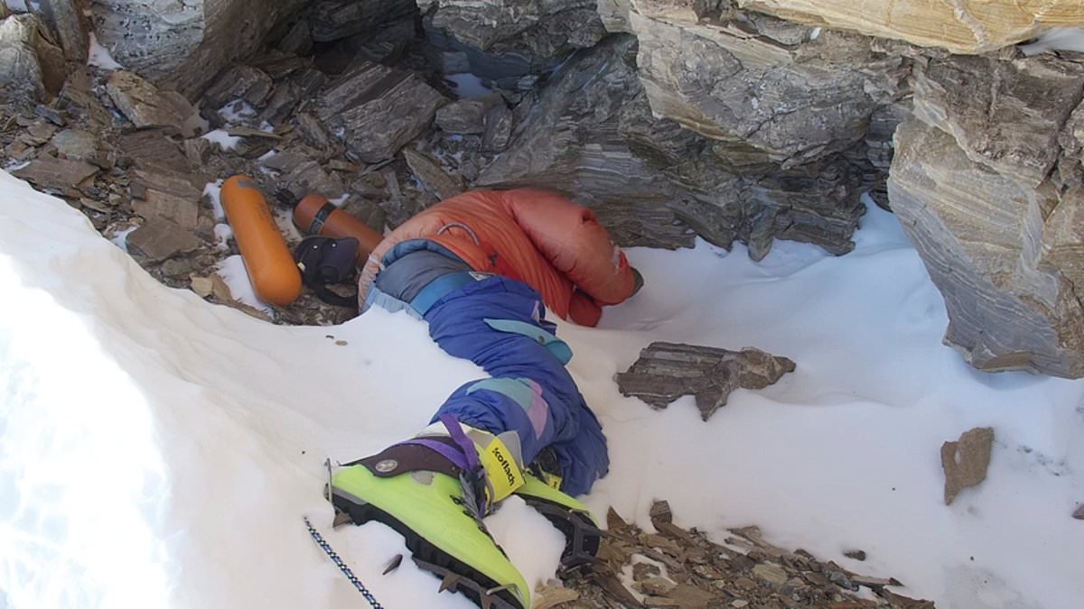 mystery-identity-of-’green-boots’-climber-is-finally-solved-after-dna-test