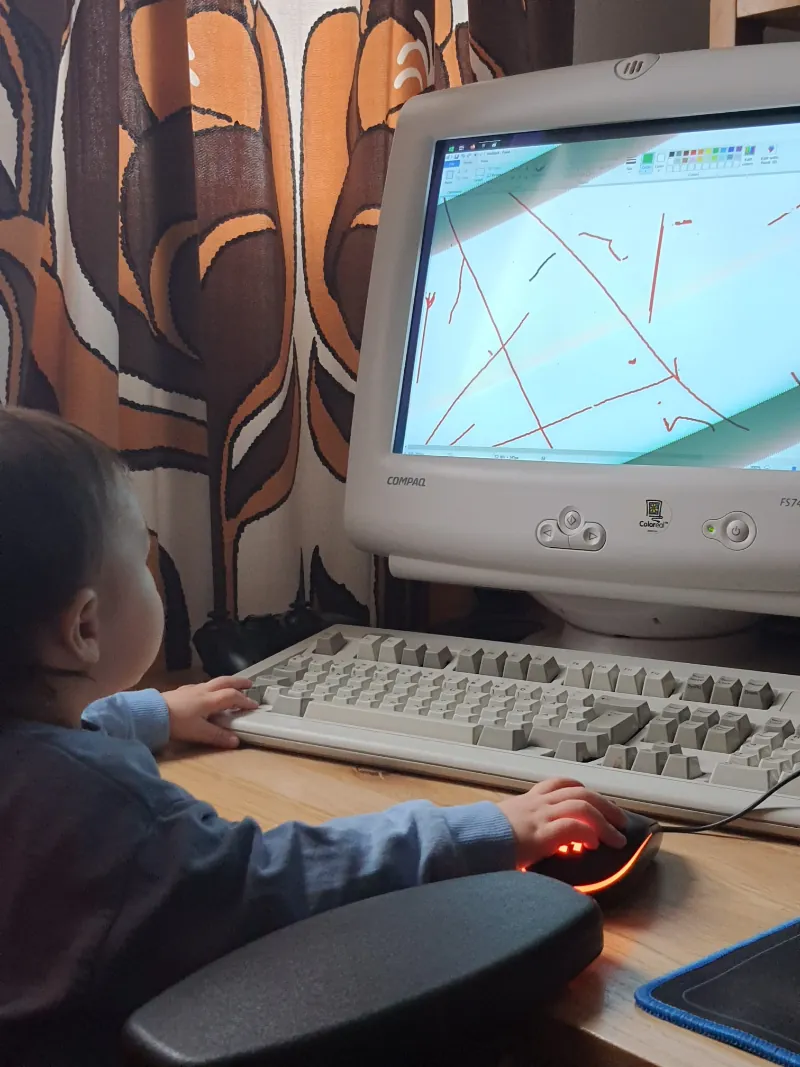 mr.-baby-paint-and-accidentally-discovering-a-new-cellular-automata