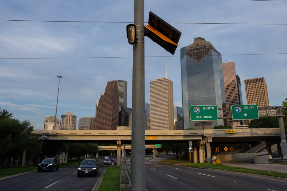 lawmakers-added-$1-to-car-insurance-policies.-that-money-paid-for-flock-cameras