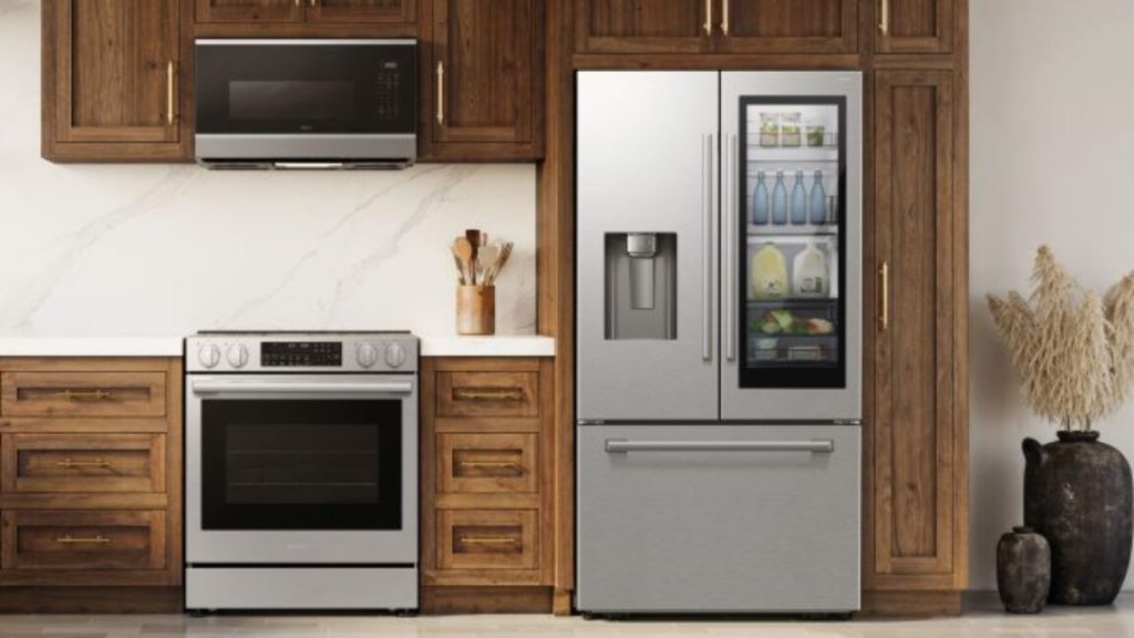 owners-mourn-spoiled-food-after-firmware-update-bricks-samsung-smart-fridges