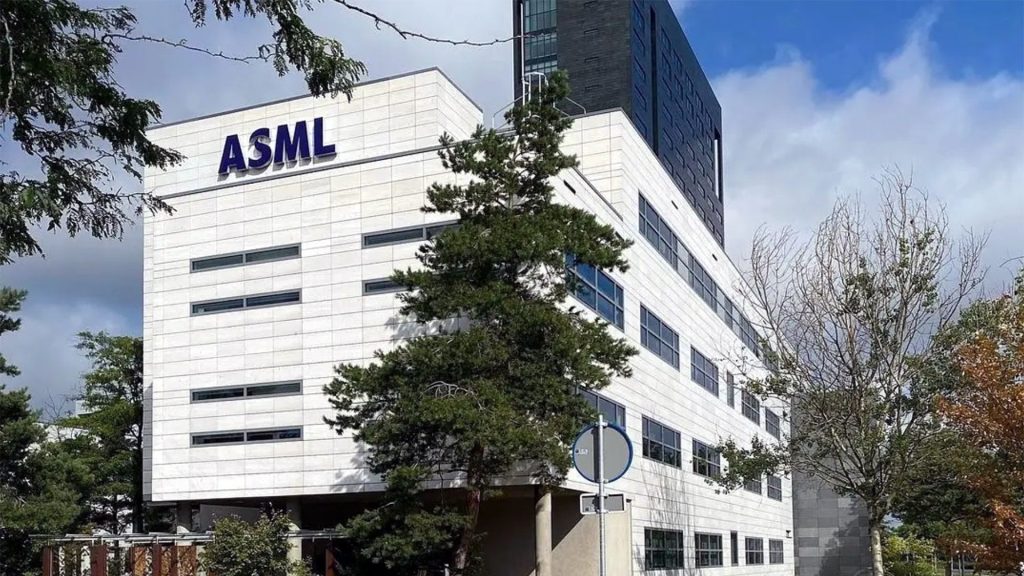 asml-says-it-sold-‘absolutely-nothing’-in-europe-in-2026
